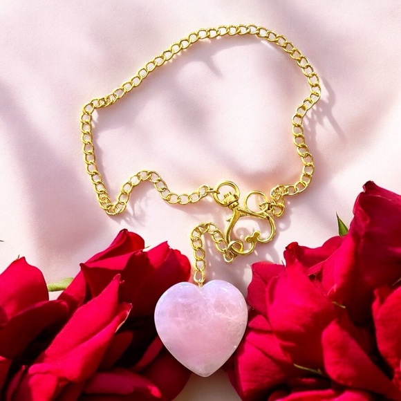 Gorgeous Rose Quartz heart pendant necklace It is the love stone for a reason - Picture 13 of 15